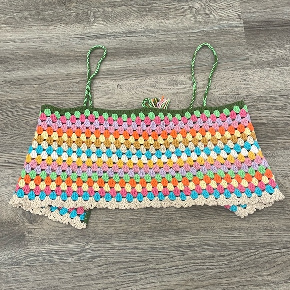 Colorful June Top - Picture 2 of 5